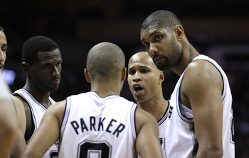 以运动员为 以运动员为