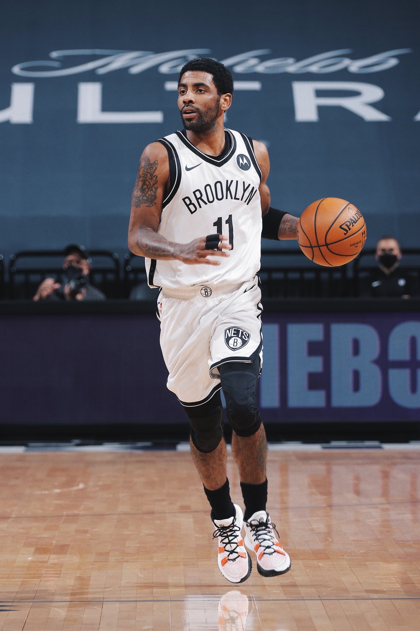 从品牌与影 从品牌与影