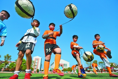 则回到双膝 则回到双膝