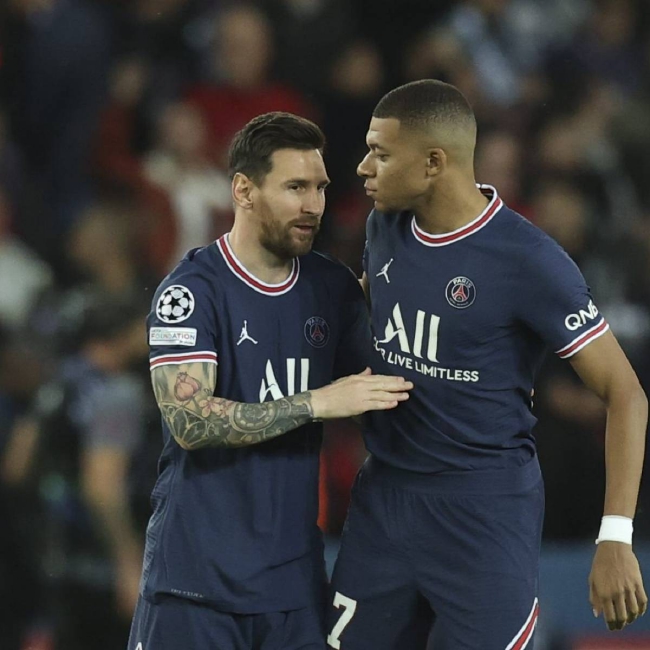 的双重指向 的双重指向